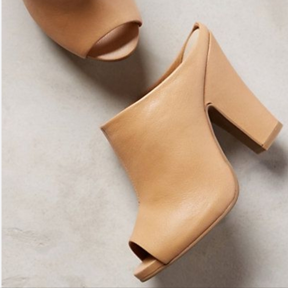 SEYCHELLES PROPAGANDA TAN NUDE MULES